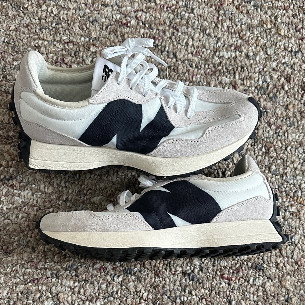 New Balance womens 327 White and Black Sneakers